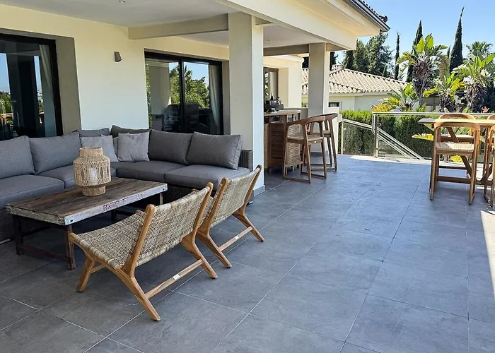 Famile & Golf Villa, - Naranjos Golf فيلة