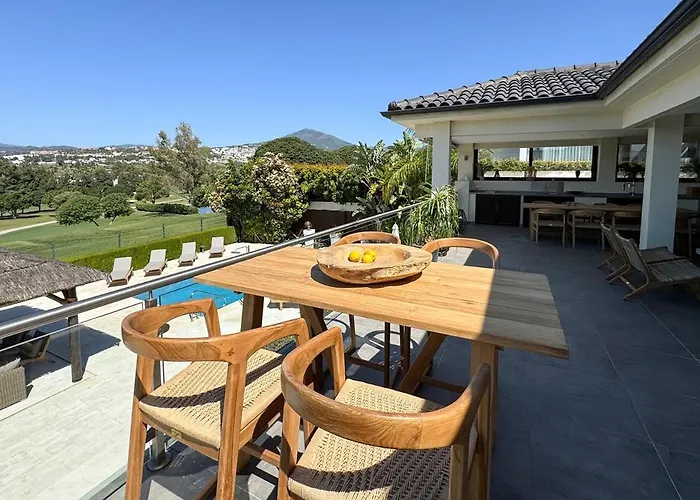 Famile & Golf Villa, - Naranjos Golf ماربيا