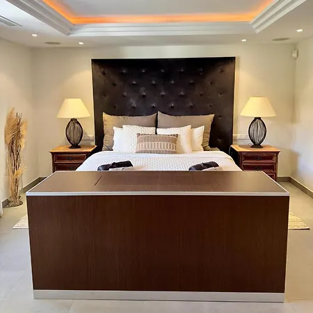 Famile & Golf Villa, - Naranjos Golf