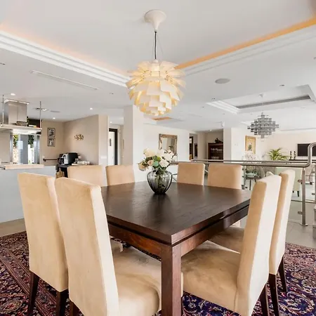 Famile & Golf Villa, - Naranjos Golf