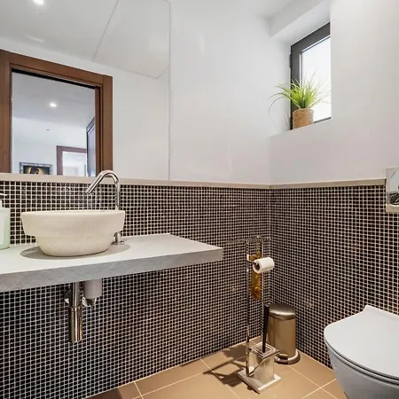 Famile & Golf Villa, - Naranjos Golf * Marbella