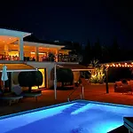 Famile & Golf Villa, - Naranjos Golf Marbella
