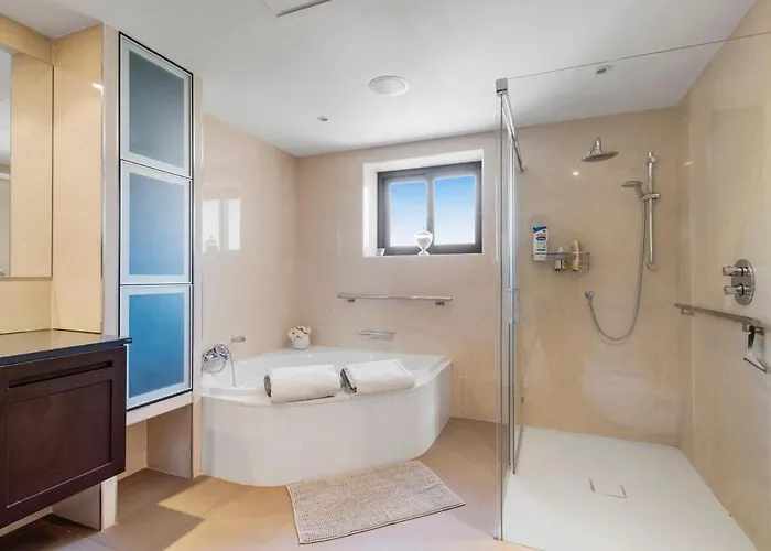 Famile & Golf Villa, - Naranjos Golf